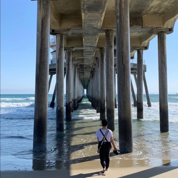 🌸 Meet your Posher 🌸 - Picture 3 of 4